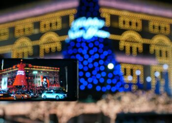 AI holiday marketing