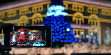 AI holiday marketing